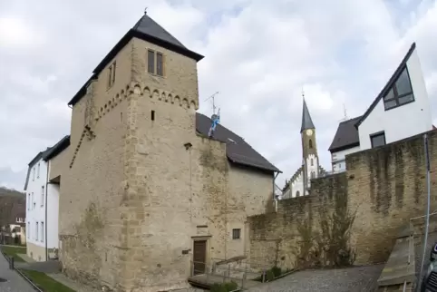 Das Veldenzschloss als Bühne für den Herbstmarkt.