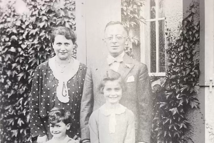 Die Familie Michel, die Aufnahme stammt vermutlich von 1938. 