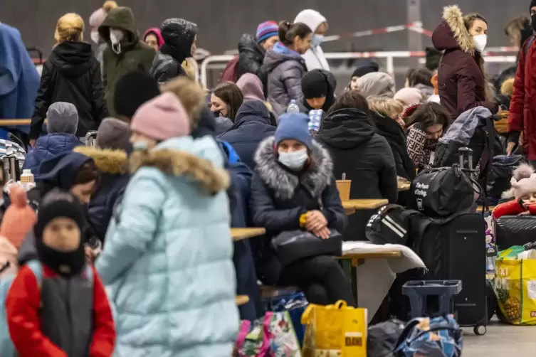 Bis zu 40 Ukraine-Flüchtlinge kommen jede Woche zusätzlich nach Mannheim.