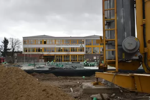 Auf der Baustelle der Realschule plus in Maxdorf tut sich seit Dezember nichts mehr. 