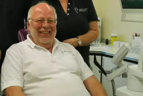 Zahnarzt Helmut Stein (Foto) hat sein Amt als Vorsitzender der Arbeitsgemeinschaft Jugendzahnpflege (AGZ) Pirmasens-Zweibrücken 
