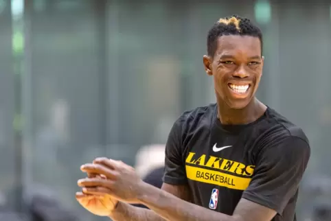 Bestens gelaunt im Lakers-Training: Dennis Schröder.