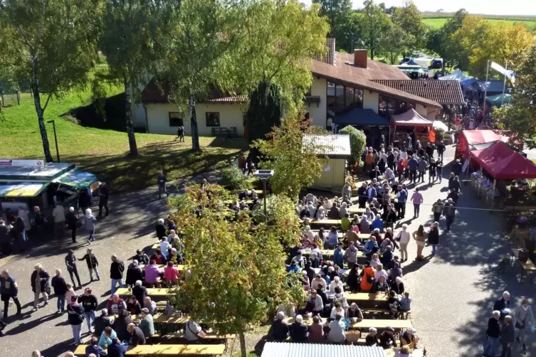 Der Festplatz in Herschberg war gut gef&uuml;llt. 