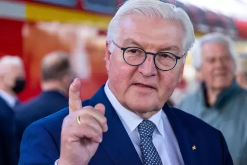 Steinmeier war mit der Deutschen Bahn unterwegs. Allerdings ohne Maske. 