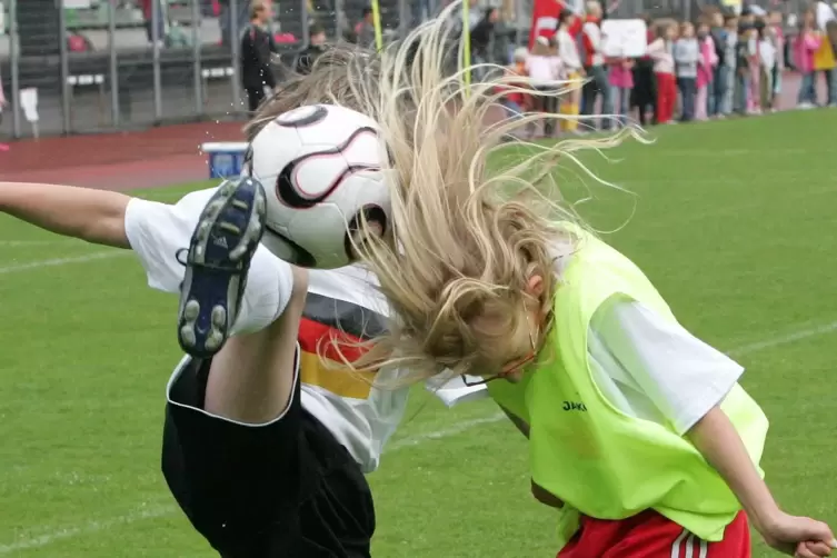 Rasante Duelle gab&rsquo;s auch schon bei der ersten Mini-EM im Jahr 2008 im Homburger Waldstadion.