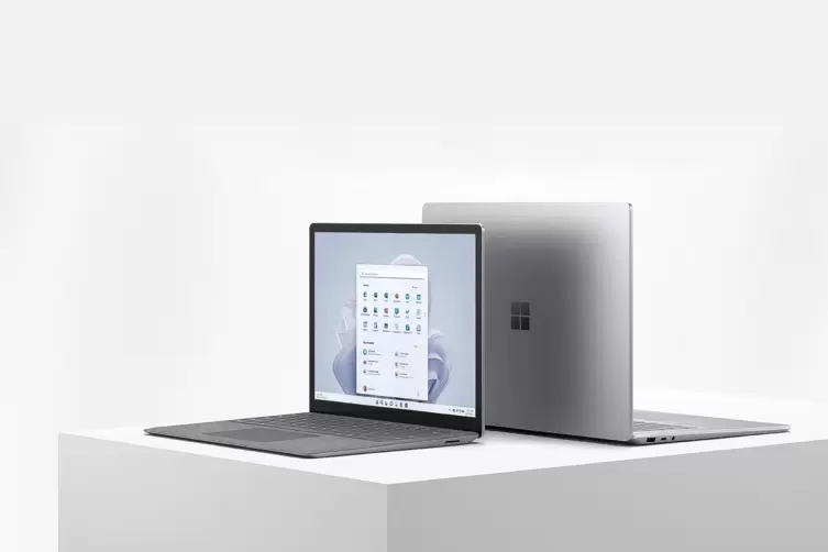Das Microsoft Surface ist ein schneller, schlanker Rechner, der auch gegen Apples neue MacBooks antreten will.