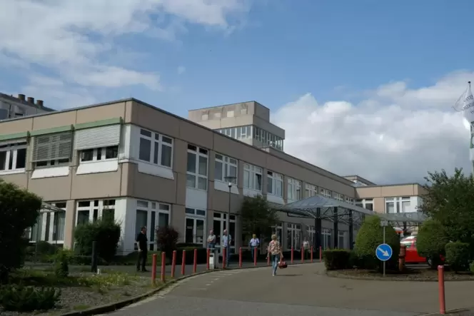 Um das jetztige Klinik-Gebäude herum sei noch genug Platz für mögliche Anbauten, sagt der neue Westpfalz-Klinkum-Geschäftsführer