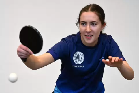 Katharina Bruck muss einmal quer durch ihr Heimatdorf laufen, um ins Tischtennistraining zu kommen.