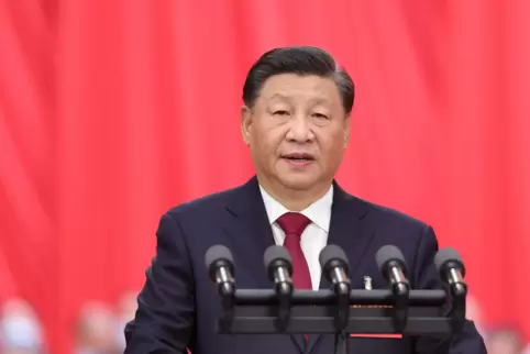Xi Jinping, Chinas Staats- und Parteichef, hält eine Rede während der Eröffnungszeremonie des 20. Kongresses der Kommunistischen
