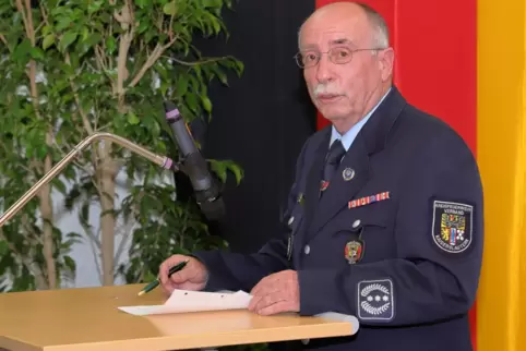 Rudi Molter bleibt Vorsitzender des Kreisfeuerwehrverbandes. 