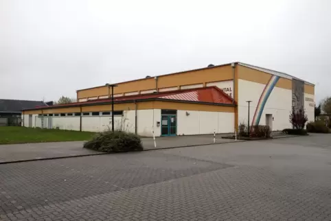 Auch in dieQueichhalle in Offenbach wird in diverse Maßnahmen investiert. So wird derzeit das Foyer neu hergerichtet. 