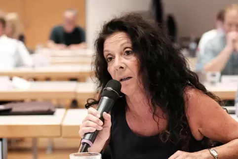 Barbara Spaniol (Die Linke) fordert Ortsräte für alle Homburger Stadtteile. 