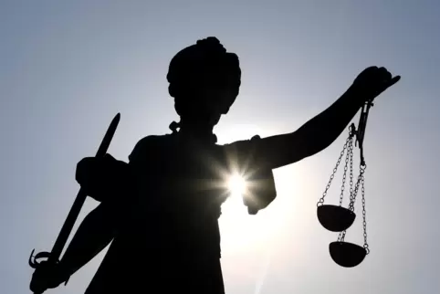 Der Rechnungshof lässt die Unterlagen prüfen. Dazu gehören auch die Gerichtsurteile. 