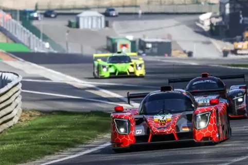 Für Marvin Dienst und Teamkollege Berkay Besler im Ligier JS P320 (vorne) ist der Titel im Prototype Cup Germany in greifbarer N