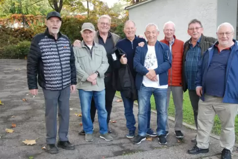 Die einstigen Klassenkameraden schwelgten in Erinnerungen.