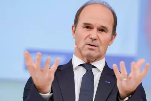 „Wir müssen als Unternehmen jetzt handeln“, sagt BASF-Chef Martin Brudermüller. 