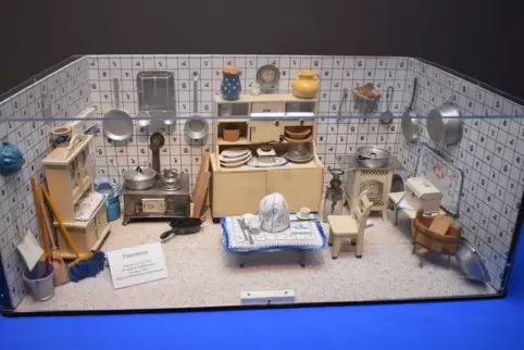Liebe zum Detail: Eine Puppenküche in der Ausstellung im neuen Museum in Fußgönheim. 