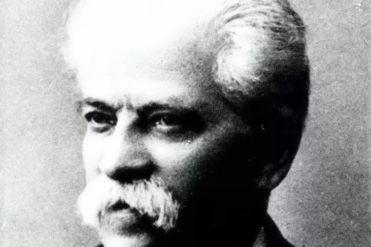 Markenzeichen wei&szlig;er Schnurrbart: Heinrich Caro