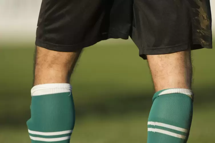 O-Beine kommen häufiger vor als X-Beine – zum Beispiel bei jungen Fußballern. 