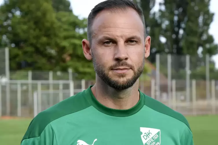 Freut über den Formanstieg seiner Mannschaft: Eppsteins Trainer Stephan Krön