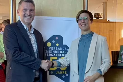 Matthias Neufeld und Kathrin Flory treffen in der Stichwahl aufeinander. 