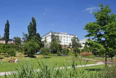 Im Strecktalpark in Pirmasens treffen sich Pirmasenser und ihre Gäste.