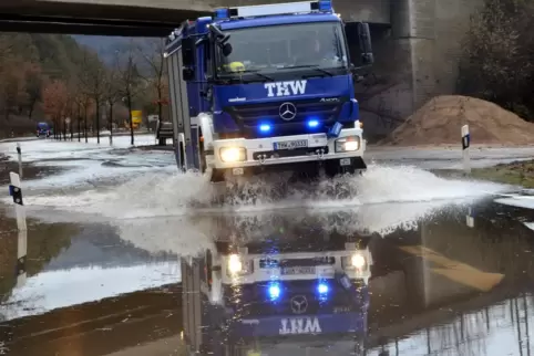 Das THW beim Einsatz nach Starkregen. 