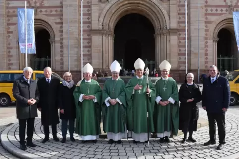 Mit mehreren Bischöfen: Bonifatiuswerk mit Aktionstagen in Speyer.