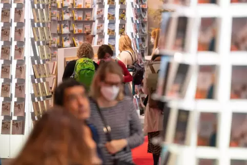 Die Buchmesse fand Ende Oktober statt. Anastasia Braun hat dort viele Gespräche mit Besuchern geführt.