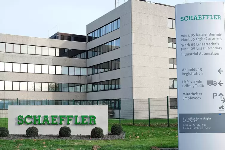 Auch am Schaeffler-Werk in Homburg geht der Stellenabbau nicht spurlos vorüber.