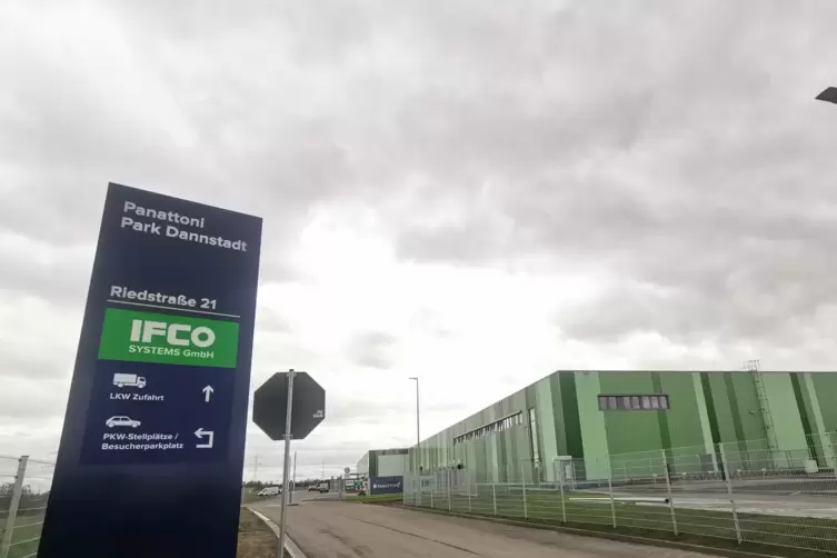 Auf vier Hektar hat Ifco seinen neuen Standort in Dannstadt gebaut, ab Januar soll der Betrieb aufgenommen werden. 
