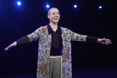 Preziosen zum ersten Advent: Pfalztheater-Publikumsliebling Adrienn Cunka kommt nach Kusel.
