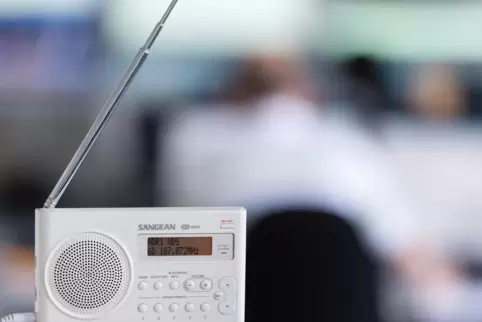 Wer in Lemberg das Radio anmacht, kann gelegentlich den eigenen Pfarrer hören. 