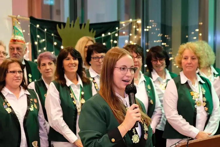 CGH-Sitzungspr&auml;sidentin Lisa-Marie Zimmer (vorne).