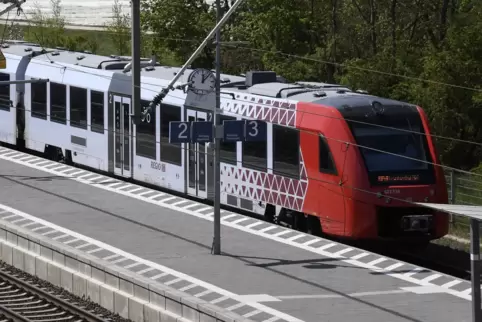 Am Haltepunkt Frankenthal Süd haben künftig halbstündlich Züge aus Grünstadt Anschluss an die S-Bahn nach Ludwigshafen und Mannh
