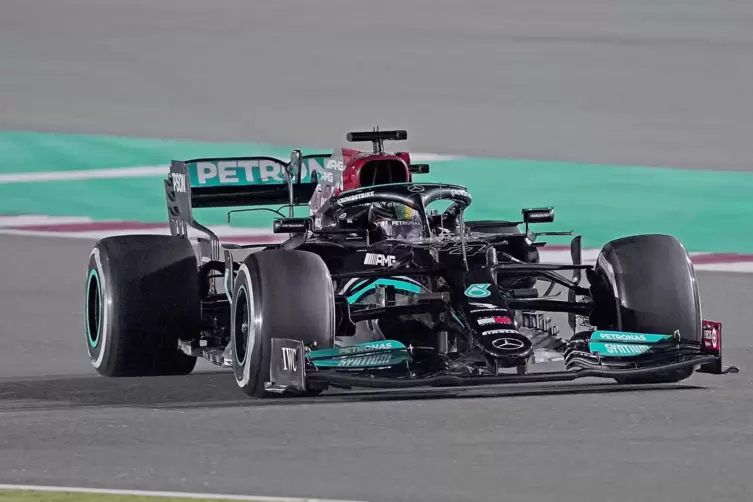 Lewis Hamilton siegte 2021 beim Großen Preis von Katar. Ab 2023 hat die Formel 1 einen Zehn-Jahres-Vertrag. 