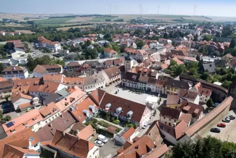 Für jeweils zehn Prozent der Bevölkerung sollen in den einzelnen Städten und Gemeinden Plätze ein Wärmestuben vorgehalten werden Für jeweils zehn Prozent der Bevölkerung sollen in den einzelnen Städten und Gemeinden Plätze ein Wärmestuben vorgehalten werden