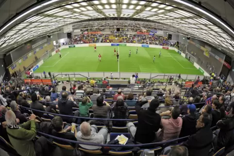 Über 2000 Zuschauer strömen jedes Jahr in die Friedrich-Ebert-Halle zur Stadtmeisterschaft.