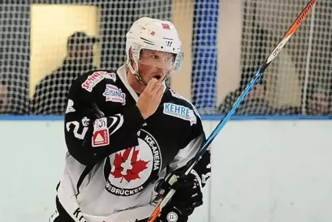 „Hornissen“-Stürmer Marc Lingenfelser beendet seine Eishockey-Karriere.
