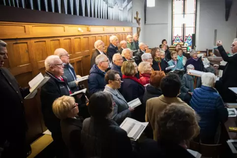 Zum 175. Geburtstag sang der Kirchenchor St. Laurentius, gemeinsam mit dem katholischen Kirchenchor Stambach, die Gounod-Messe. 