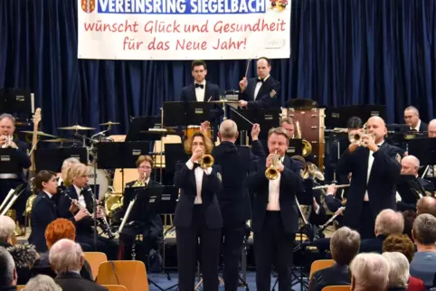 Das Landespolizeiorchester 2018 in Siegelbach.