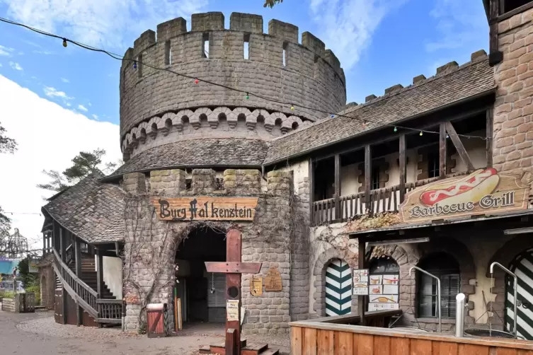 Die Burg Falkenstein im Holiday Park in Haßloch.