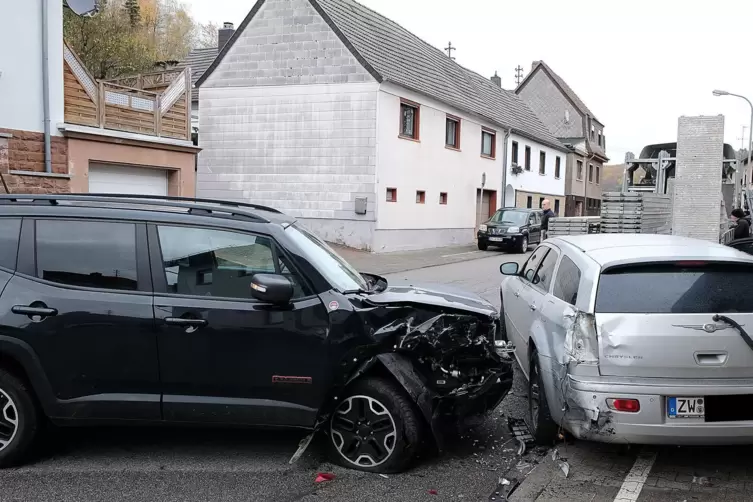 Verkehrsunfall in der Altheimer Straße Mittelbach. 
