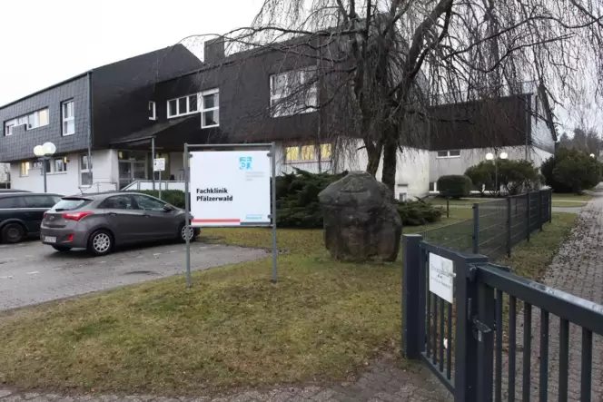 Die Tage der Fachklinik sind gezählt. Das 50.000 Quadratmeter große Areal bietet viele Möglichkeiten. Die Tage der Fachklinik sind gezählt. Das 50.000 Quadratmeter große Areal bietet viele Möglichkeiten.