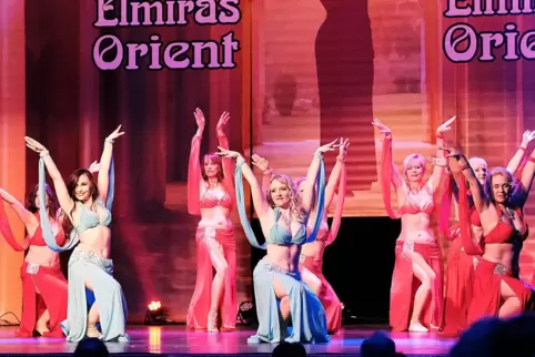 Die Gruppe Luna Medea zeigte einen Pop-Oriental-Dance.