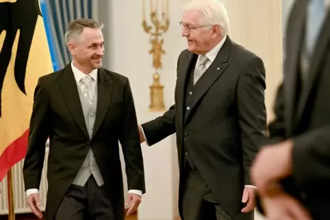 Polens Botschafter Dariusz Pawlos (links), hier mit Bundespräsident Frank-Walter Steinmeier, kennt Deutschland sehr gut. 