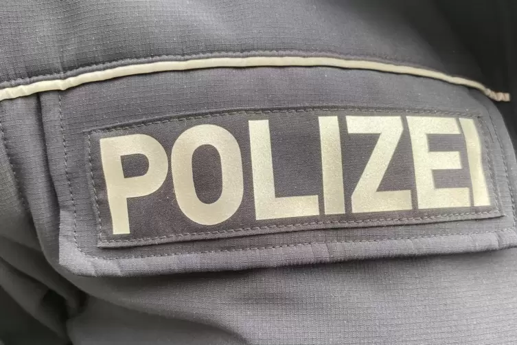 Sachdienliche Hinweise nimmt die Polizeiwache Schönenberg-Kübelberg entgegen. 