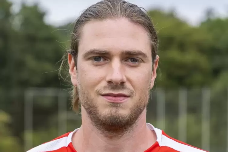 Pechvogel: Daniel Paulus, Spielertrainer des SV Martinshöhe. 
