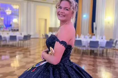 Marie-Sophie I. repräsentiert in der Kampagne 2022/23 als Prinzessin die Stadt Ludwigshafen, ihren Heimatverein und den Großen R