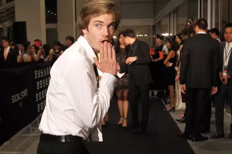 Der schwedische YouTuber Felix Kjellberg, alias PewDiePie (hier im Jahr 2013) k&auml;mpfte darum, die meisten Abonnenten der Plattfor
